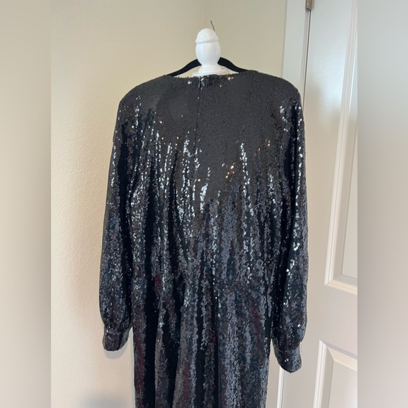 NWT sequin jumpsuit - Picture 3 of 6